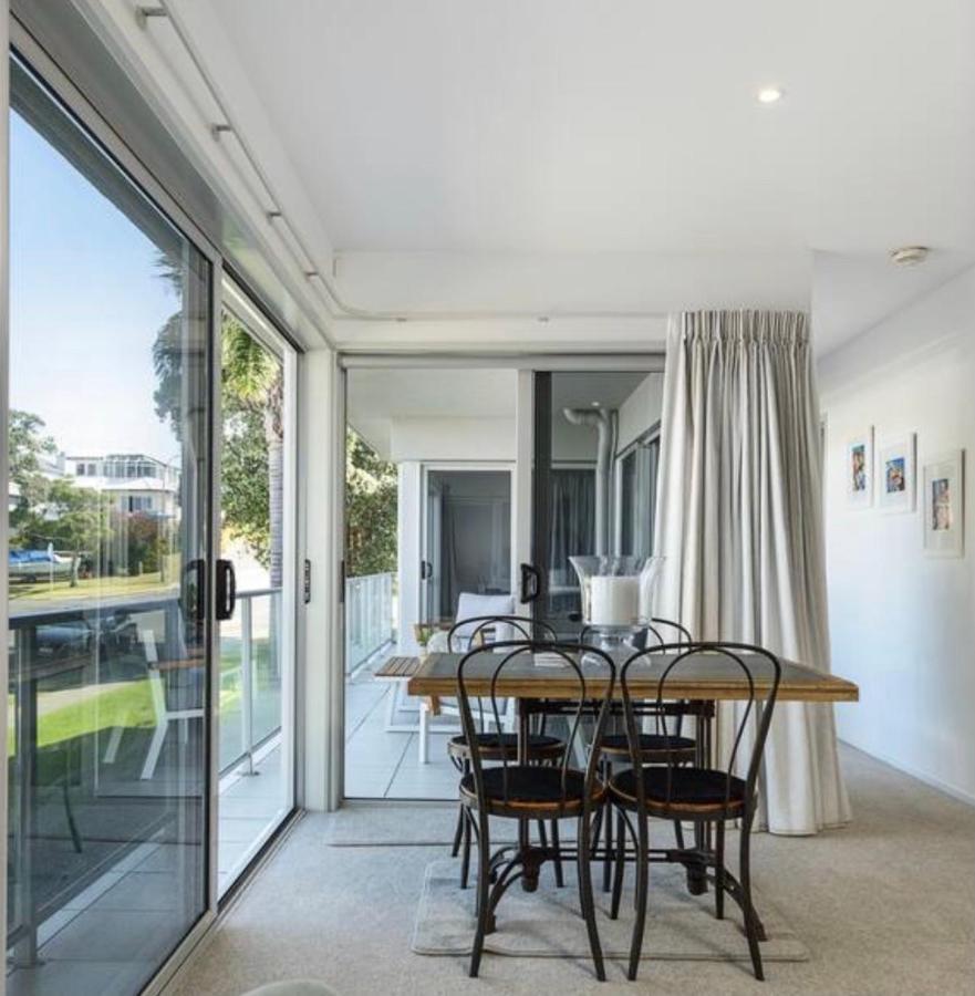 Modern Beach Apartment With Pool & Location Mount Maunganui Bagian luar foto