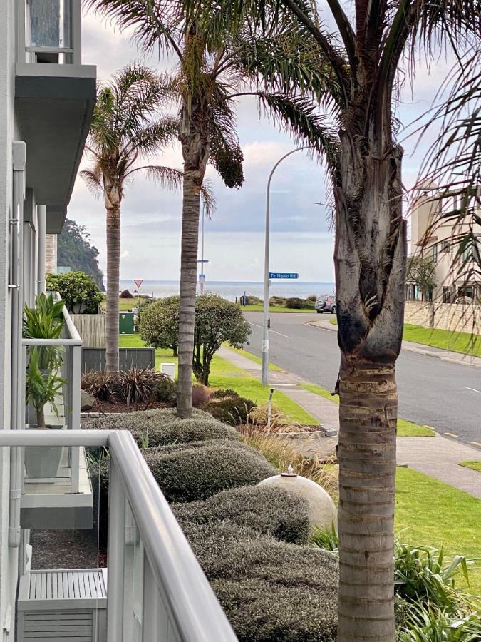 Modern Beach Apartment With Pool & Location Mount Maunganui Bagian luar foto