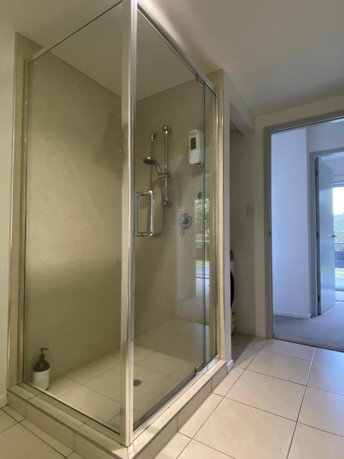 Modern Beach Apartment With Pool & Location Mount Maunganui Bagian luar foto